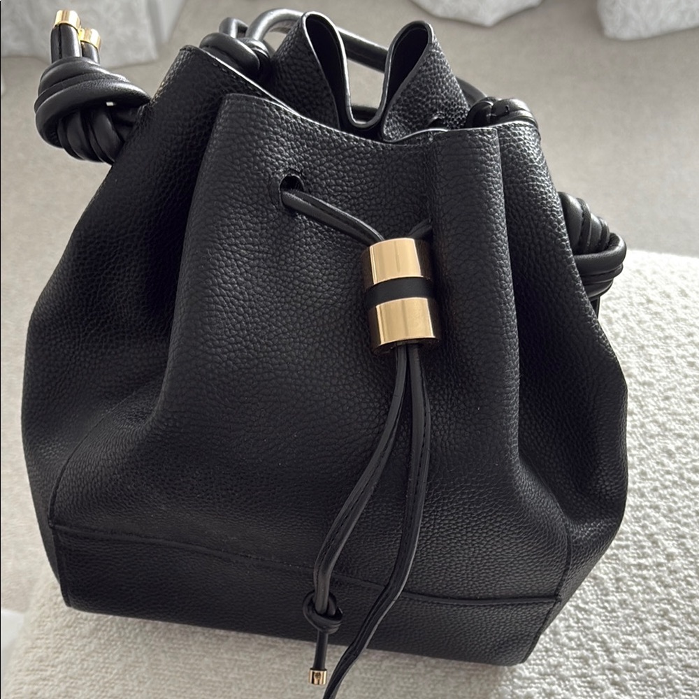 Ladies Black Bucket Bag
